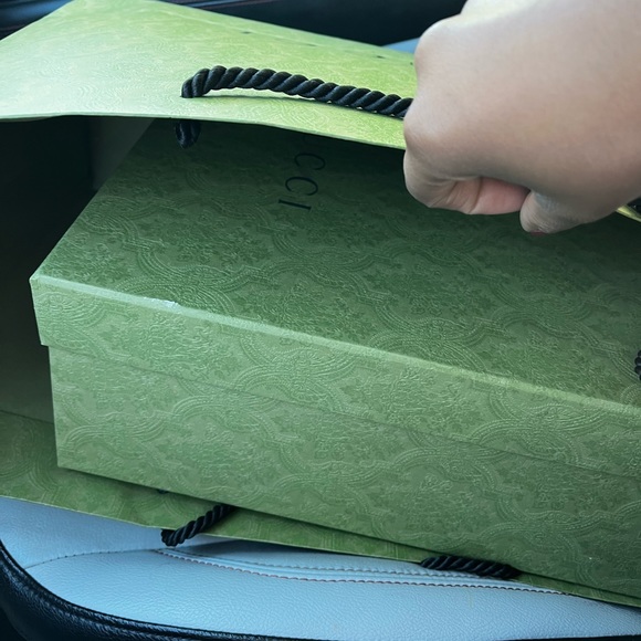 AUTHENTIC GUCCI BOOTS SIZE 37 (7) - Picture 3 of 8